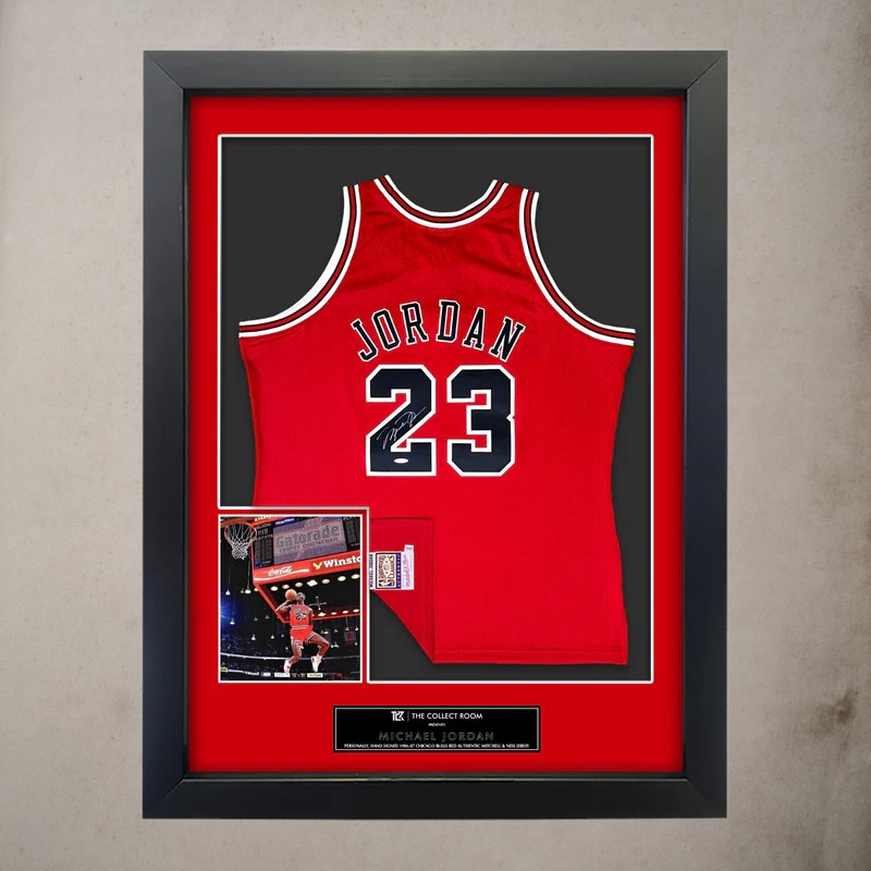 Top Collectibles to Collect in 2025: From Vintage Toys to Signed Memorabilia